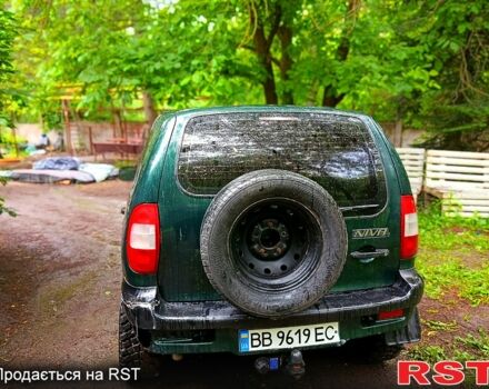 Зелений Шевроле Нива, об'ємом двигуна 1.7 л та пробігом 160 тис. км за 3500 $, фото 2 на Automoto.ua