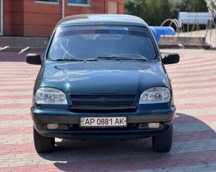 Зеленый Шевроле Нива, объемом двигателя 1.7 л и пробегом 320 тыс. км за 2250 $, фото 1 на Automoto.ua