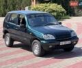 Зеленый Шевроле Нива, объемом двигателя 1.7 л и пробегом 320 тыс. км за 2750 $, фото 2 на Automoto.ua