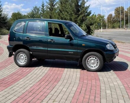 Зеленый Шевроле Нива, объемом двигателя 1.7 л и пробегом 320 тыс. км за 2250 $, фото 3 на Automoto.ua