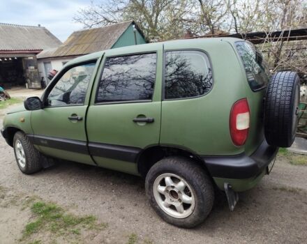 Зеленый Шевроле Нива, объемом двигателя 1.7 л и пробегом 310 тыс. км за 4000 $, фото 5 на Automoto.ua