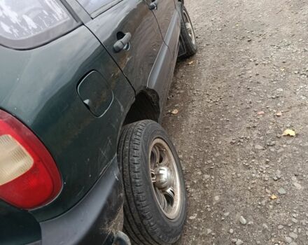 Зелений Шевроле Нива, об'ємом двигуна 0 л та пробігом 195 тис. км за 2700 $, фото 2 на Automoto.ua