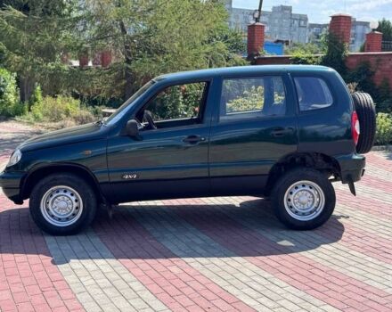 Зеленый Шевроле Нива, объемом двигателя 1.7 л и пробегом 320 тыс. км за 2250 $, фото 4 на Automoto.ua