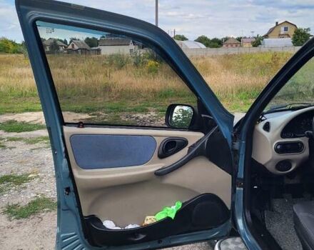 Зеленый Шевроле Нива, объемом двигателя 1.7 л и пробегом 176 тыс. км за 4500 $, фото 16 на Automoto.ua