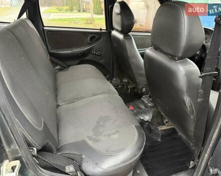 Зеленый Шевроле Нива, объемом двигателя 1.69 л и пробегом 260 тыс. км за 4000 $, фото 6 на Automoto.ua