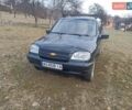Зеленый Шевроле Нива, объемом двигателя 1.69 л и пробегом 161 тыс. км за 3700 $, фото 1 на Automoto.ua