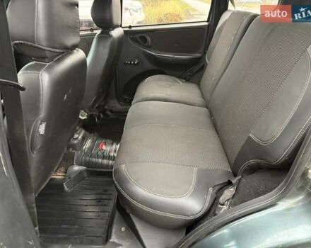 Зеленый Шевроле Нива, объемом двигателя 1.69 л и пробегом 260 тыс. км за 4000 $, фото 7 на Automoto.ua