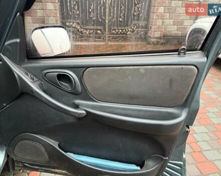 Зеленый Шевроле Нива, объемом двигателя 1.69 л и пробегом 260 тыс. км за 4000 $, фото 2 на Automoto.ua