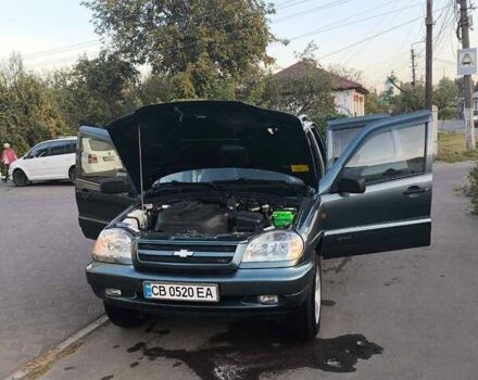 Зеленый Шевроле Нива, объемом двигателя 1.69 л и пробегом 88 тыс. км за 5800 $, фото 1 на Automoto.ua
