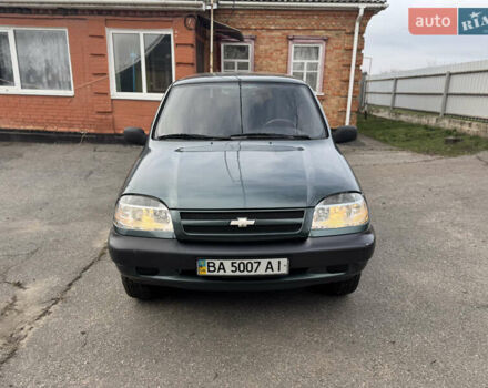 Зелений Шевроле Нива, об'ємом двигуна 1.7 л та пробігом 44 тис. км за 6000 $, фото 2 на Automoto.ua