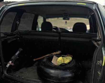 Зеленый Шевроле Нива, объемом двигателя 1.7 л и пробегом 127 тыс. км за 2200 $, фото 7 на Automoto.ua