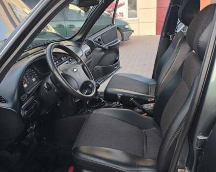 Зеленый Шевроле Нива, объемом двигателя 1.69 л и пробегом 88 тыс. км за 5800 $, фото 9 на Automoto.ua