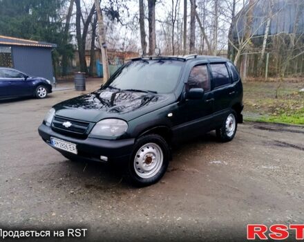 Зеленый Шевроле Нива, объемом двигателя 1.7 л и пробегом 227 тыс. км за 3000 $, фото 7 на Automoto.ua