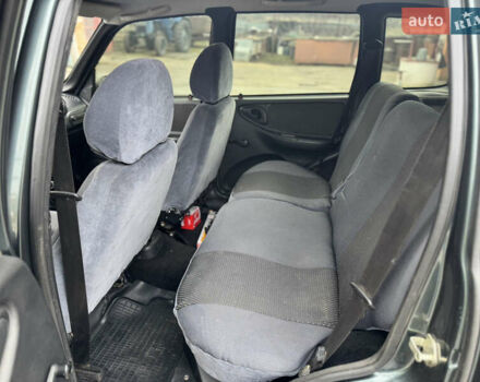 Зелений Шевроле Нива, об'ємом двигуна 1.7 л та пробігом 44 тис. км за 6000 $, фото 10 на Automoto.ua