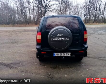 Зеленый Шевроле Нива, объемом двигателя 1.7 л и пробегом 227 тыс. км за 3000 $, фото 12 на Automoto.ua