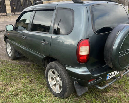 Зеленый Шевроле Нива, объемом двигателя 1.69 л и пробегом 120 тыс. км за 4900 $, фото 1 на Automoto.ua