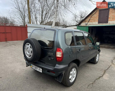 Зелений Шевроле Нива, об'ємом двигуна 1.7 л та пробігом 44 тис. км за 6000 $, фото 7 на Automoto.ua