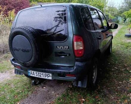 Зеленый Шевроле Нива, объемом двигателя 1.7 л и пробегом 164 тыс. км за 3600 $, фото 5 на Automoto.ua