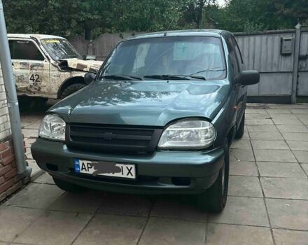 Зелений Шевроле Нива, об'ємом двигуна 1.7 л та пробігом 230 тис. км за 3300 $, фото 5 на Automoto.ua