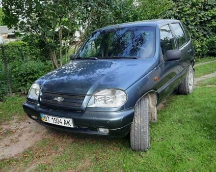 Зеленый Шевроле Нива, объемом двигателя 1.6 л и пробегом 63 тыс. км за 8500 $, фото 1 на Automoto.ua