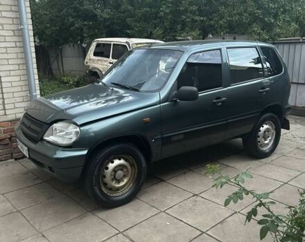 Зелений Шевроле Нива, об'ємом двигуна 1.7 л та пробігом 230 тис. км за 3300 $, фото 4 на Automoto.ua