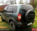 Зелений Шевроле Нива, об'ємом двигуна 1.7 л та пробігом 236 тис. км за 5000 $, фото 1 на Automoto.ua