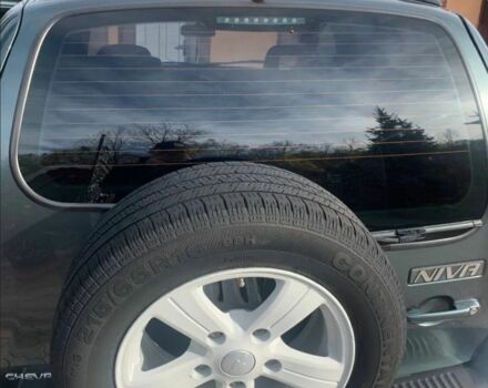 Зеленый Шевроле Нива, объемом двигателя 1.7 л и пробегом 204 тыс. км за 4800 $, фото 4 на Automoto.ua