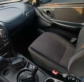 Зеленый Шевроле Нива, объемом двигателя 1.69 л и пробегом 142 тыс. км за 6500 $, фото 2 на Automoto.ua