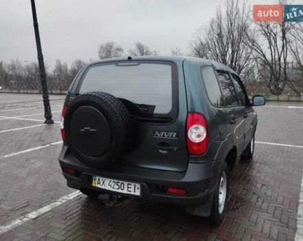 Зеленый Шевроле Нива, объемом двигателя 1.69 л и пробегом 103 тыс. км за 6900 $, фото 2 на Automoto.ua