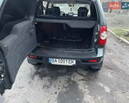 Зеленый Шевроле Нива, объемом двигателя 1.69 л и пробегом 80 тыс. км за 9000 $, фото 10 на Automoto.ua