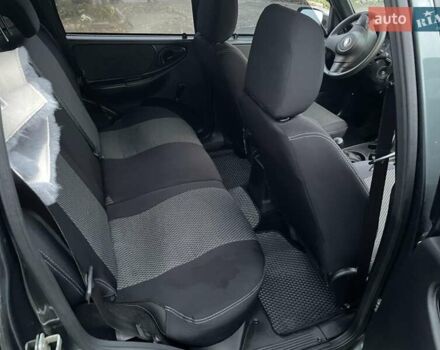 Зеленый Шевроле Нива, объемом двигателя 1.69 л и пробегом 80 тыс. км за 9000 $, фото 11 на Automoto.ua