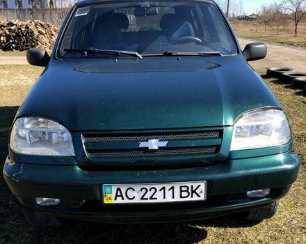 Зелений Шевроле Нива, об'ємом двигуна 1.7 л та пробігом 420 тис. км за 3700 $, фото 1 на Automoto.ua