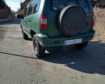 Зелений Шевроле Нива, об'ємом двигуна 1.7 л та пробігом 150 тис. км за 1800 $, фото 1 на Automoto.ua
