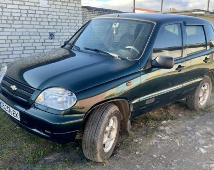 Шевроле Нива 2004 в Новояворовск на Automoto.ua Зеленый Шевроле Нива, объемом двигателя 1.7 л и пробегом 269 тыс. км за 2700 $, фото 1 на Automoto.ua