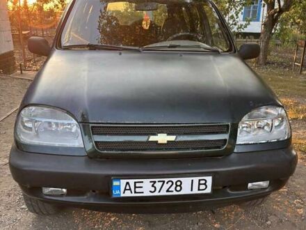 Шевроле Нива 2005 в Днепре (Днепропетровске) на Automoto.ua Зеленый Шевроле Нива, объемом двигателя 1.7 л и пробегом 292 тыс. км за 4000 $, фото 1 на Automoto.ua