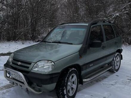 Шевроле Нива 2008 в Житомире на Automoto.ua Зеленый Шевроле Нива, объемом двигателя 1.7 л и пробегом 78 тыс. км за 6400 $, фото 1 на Automoto.ua