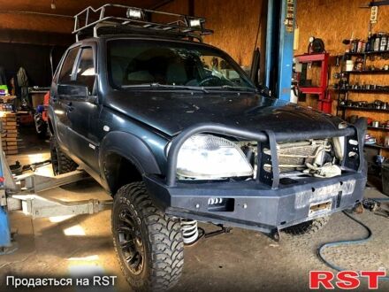 Шевроле Нива 2013 в Житомире на Automoto.ua Зеленый Шевроле Нива, объемом двигателя 1.7 л и пробегом 236 тыс. км за 5000 $, фото 1 на Automoto.ua