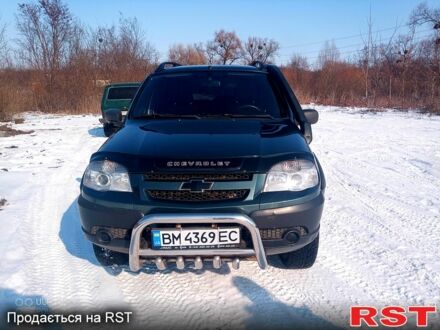 Шевроле Нива 2015 в Валках на Automoto.ua Зеленый Шевроле Нива, объемом двигателя 1.7 л и пробегом 130 тыс. км за 6500 $, фото 1 на Automoto.ua
