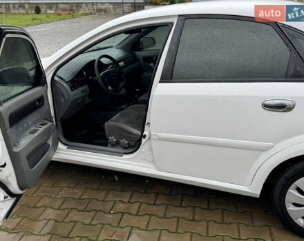 Белый Шевроле Нубира, объемом двигателя 1.8 л и пробегом 289 тыс. км за 3400 $, фото 4 на Automoto.ua