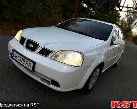 Белый Шевроле Нубира, объемом двигателя 1.8 л и пробегом 290 тыс. км за 2900 $, фото 1 на Automoto.ua