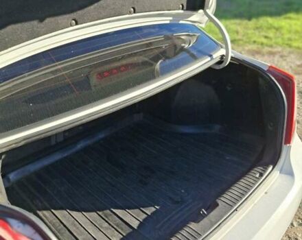 Белый Шевроле Нубира, объемом двигателя 1.99 л и пробегом 230 тыс. км за 4900 $, фото 12 на Automoto.ua