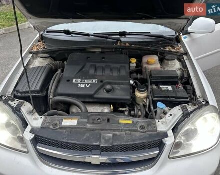 Белый Шевроле Нубира, объемом двигателя 1.6 л и пробегом 275 тыс. км за 3999 $, фото 47 на Automoto.ua