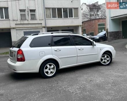 Белый Шевроле Нубира, объемом двигателя 1.6 л и пробегом 275 тыс. км за 3999 $, фото 7 на Automoto.ua