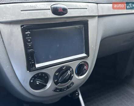 Белый Шевроле Нубира, объемом двигателя 1.6 л и пробегом 275 тыс. км за 3999 $, фото 35 на Automoto.ua