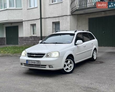 Белый Шевроле Нубира, объемом двигателя 1.6 л и пробегом 275 тыс. км за 3999 $, фото 2 на Automoto.ua