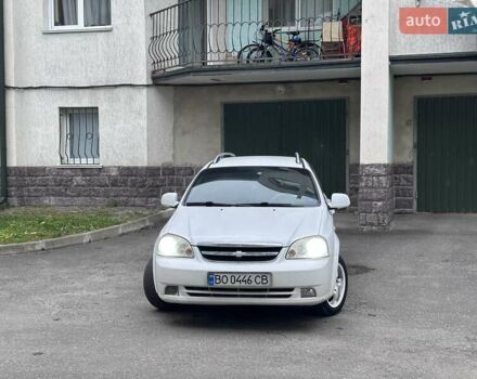 Белый Шевроле Нубира, объемом двигателя 1.6 л и пробегом 275 тыс. км за 3999 $, фото 5 на Automoto.ua