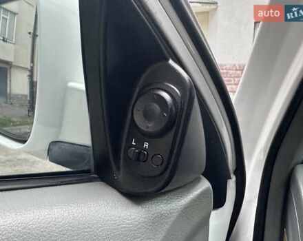 Белый Шевроле Нубира, объемом двигателя 1.6 л и пробегом 275 тыс. км за 3999 $, фото 32 на Automoto.ua