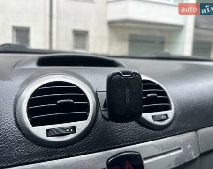 Белый Шевроле Нубира, объемом двигателя 1.6 л и пробегом 275 тыс. км за 3999 $, фото 44 на Automoto.ua