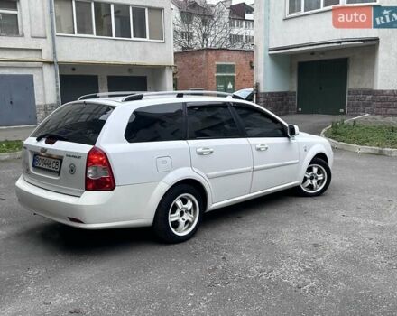 Белый Шевроле Нубира, объемом двигателя 1.6 л и пробегом 275 тыс. км за 3999 $, фото 9 на Automoto.ua