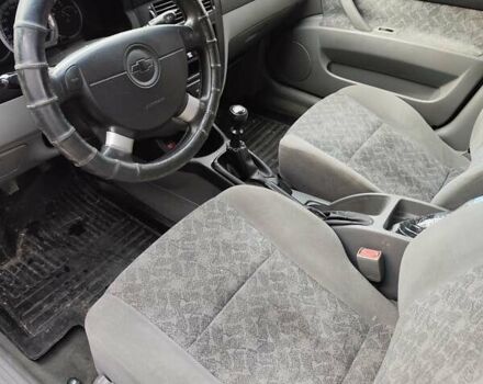 Бежевый Шевроле Нубира, объемом двигателя 1.6 л и пробегом 300 тыс. км за 4100 $, фото 10 на Automoto.ua